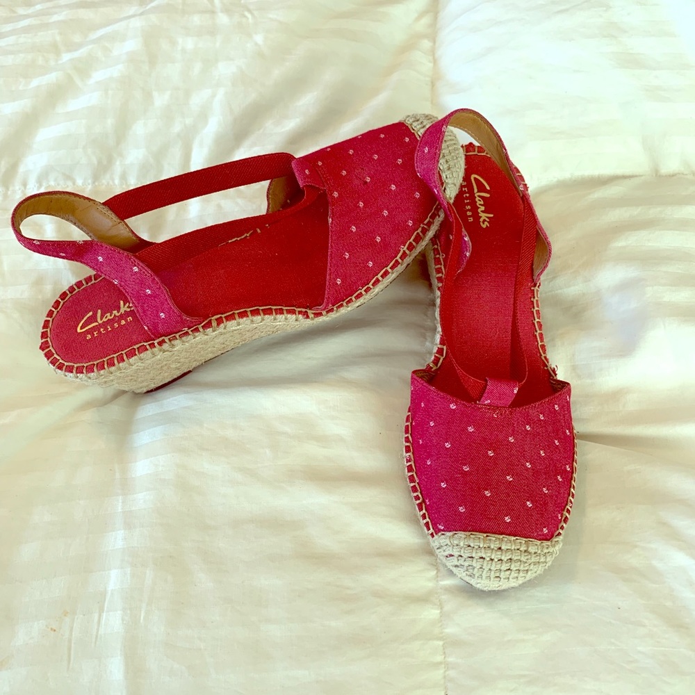 CLARKS Artisan red linen espadrilles. Size 7.5M